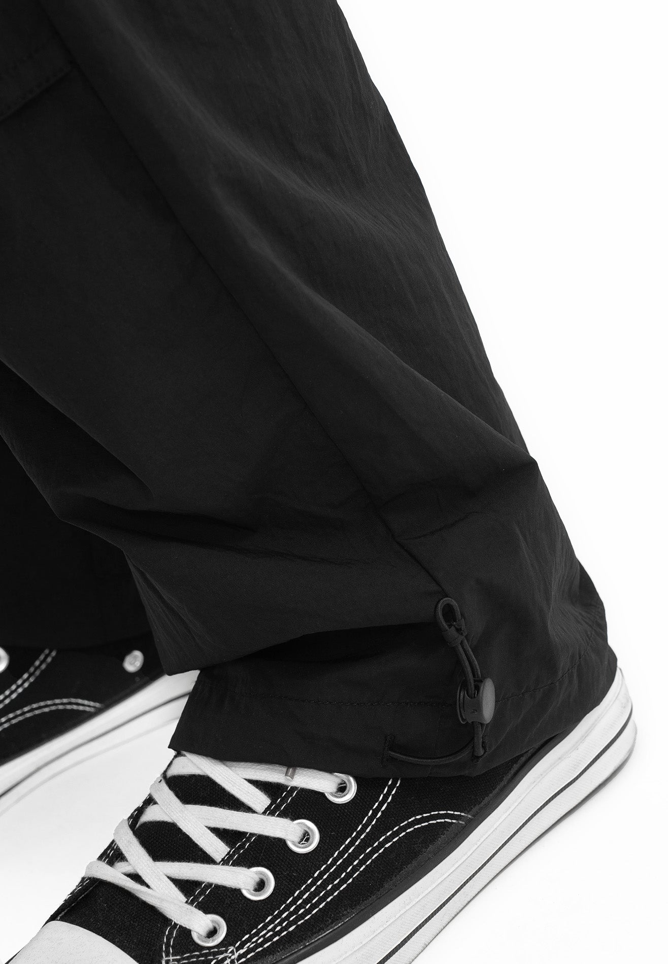 DRUM SELECT Parachute Cargo Pants- Black