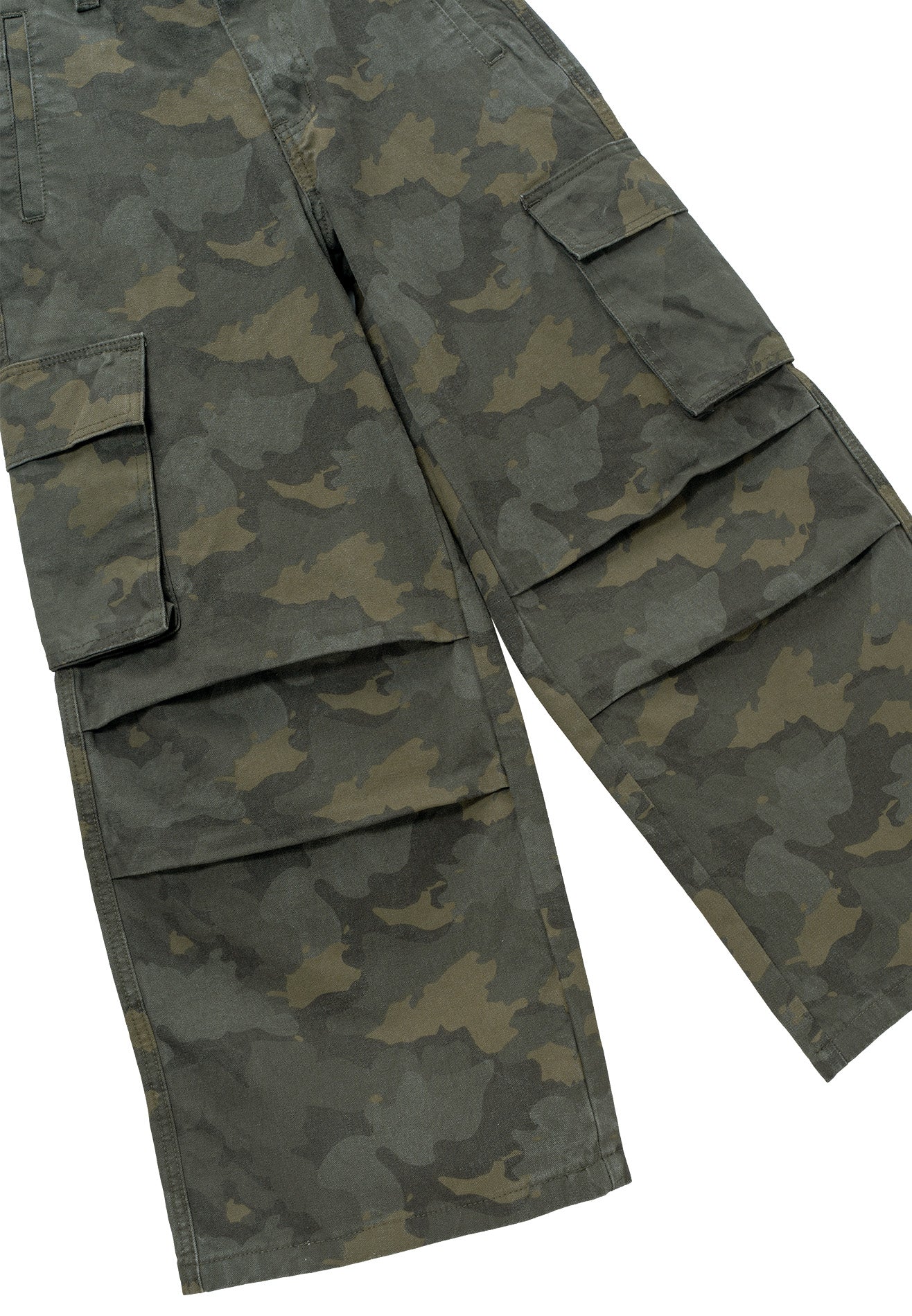 DRUM Select Women Camouflage Print Cargo Pants- Camouflage