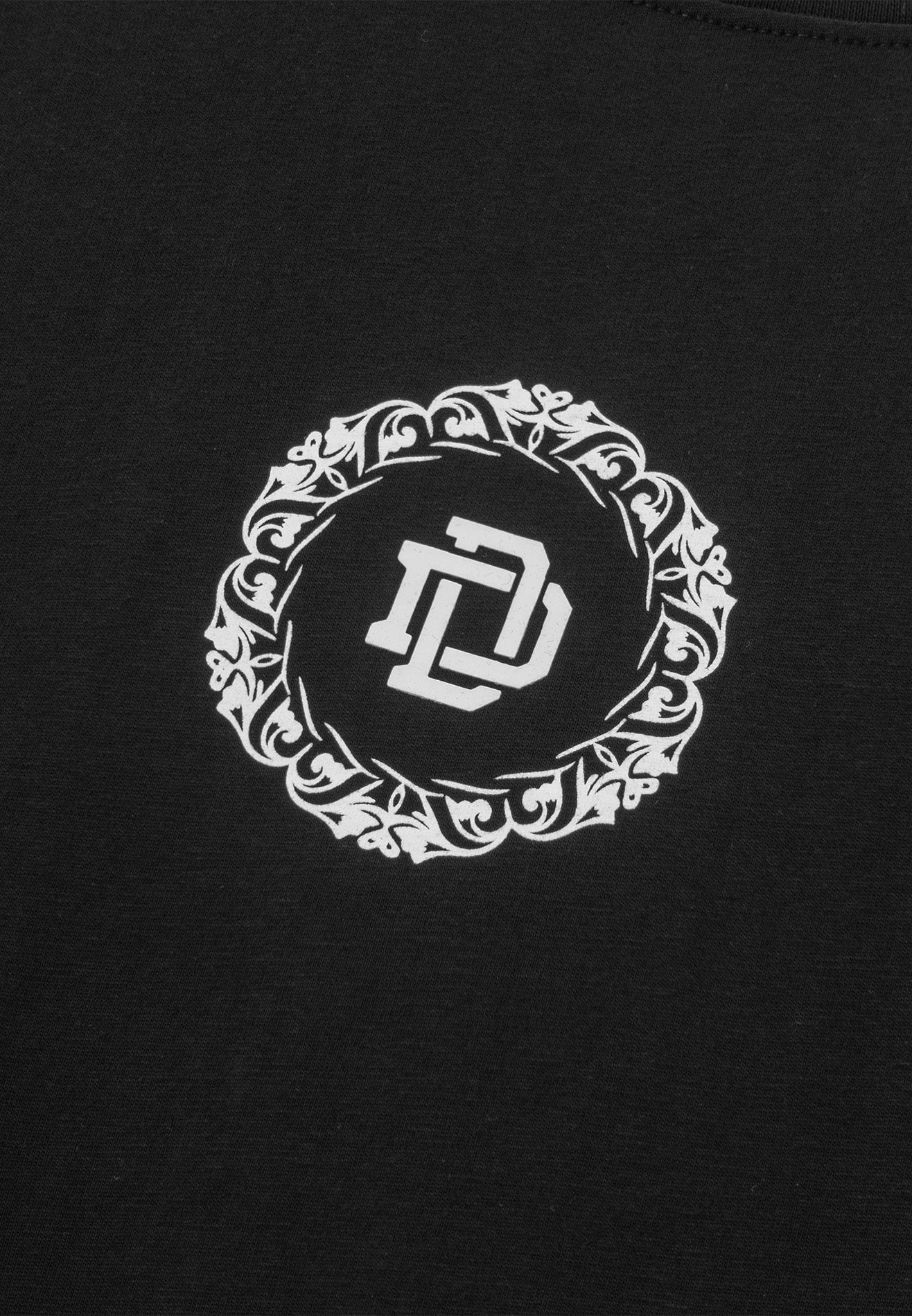 DRUM E. Statement Relaxed Fit Tee- Black