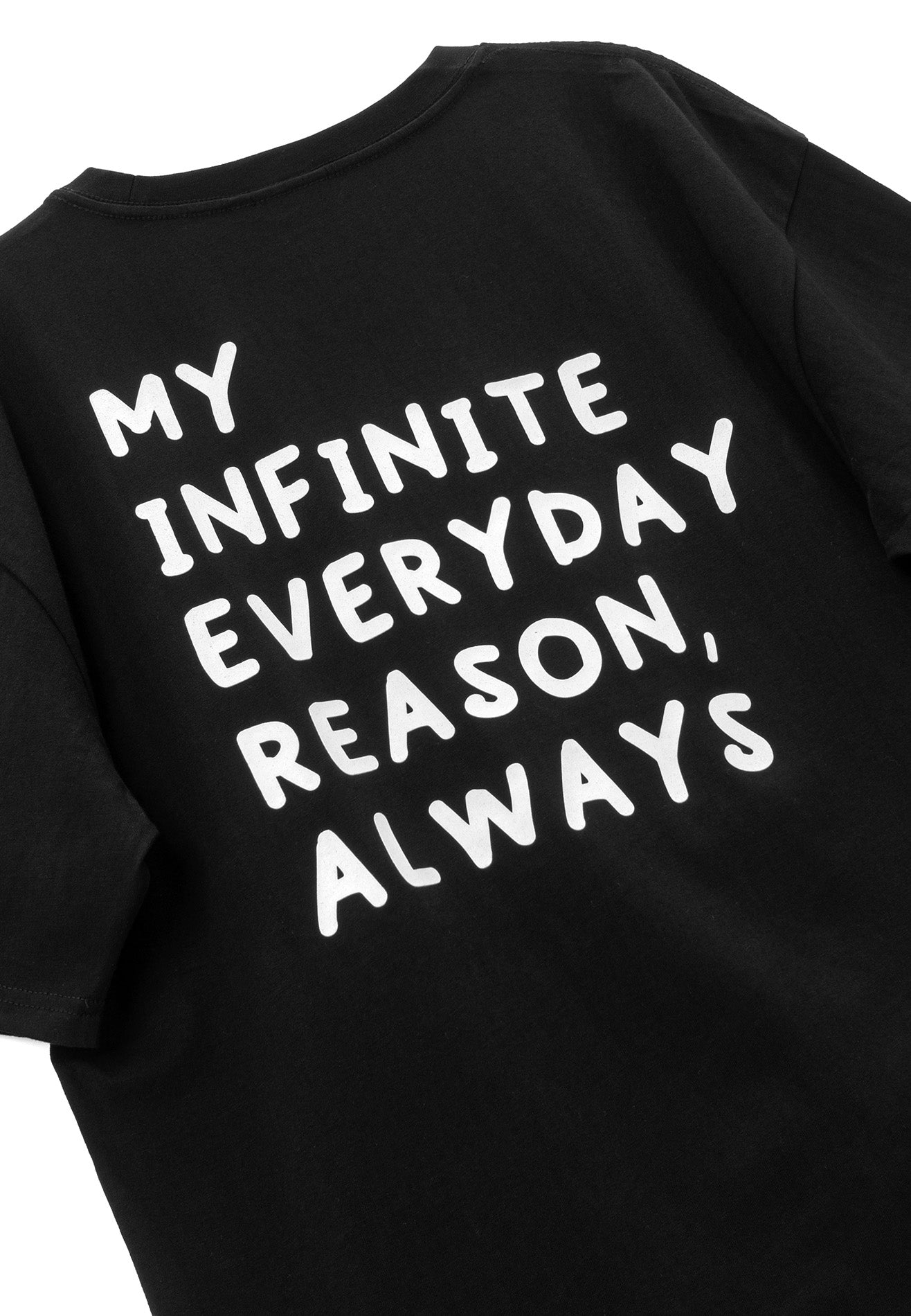 DRUM E. Statement Relaxed Fit Tee- Black
