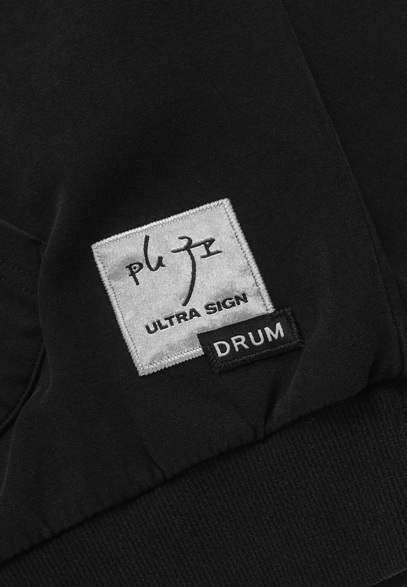 DRUM | ULTRAMAN Women Crop Hoodie- Black