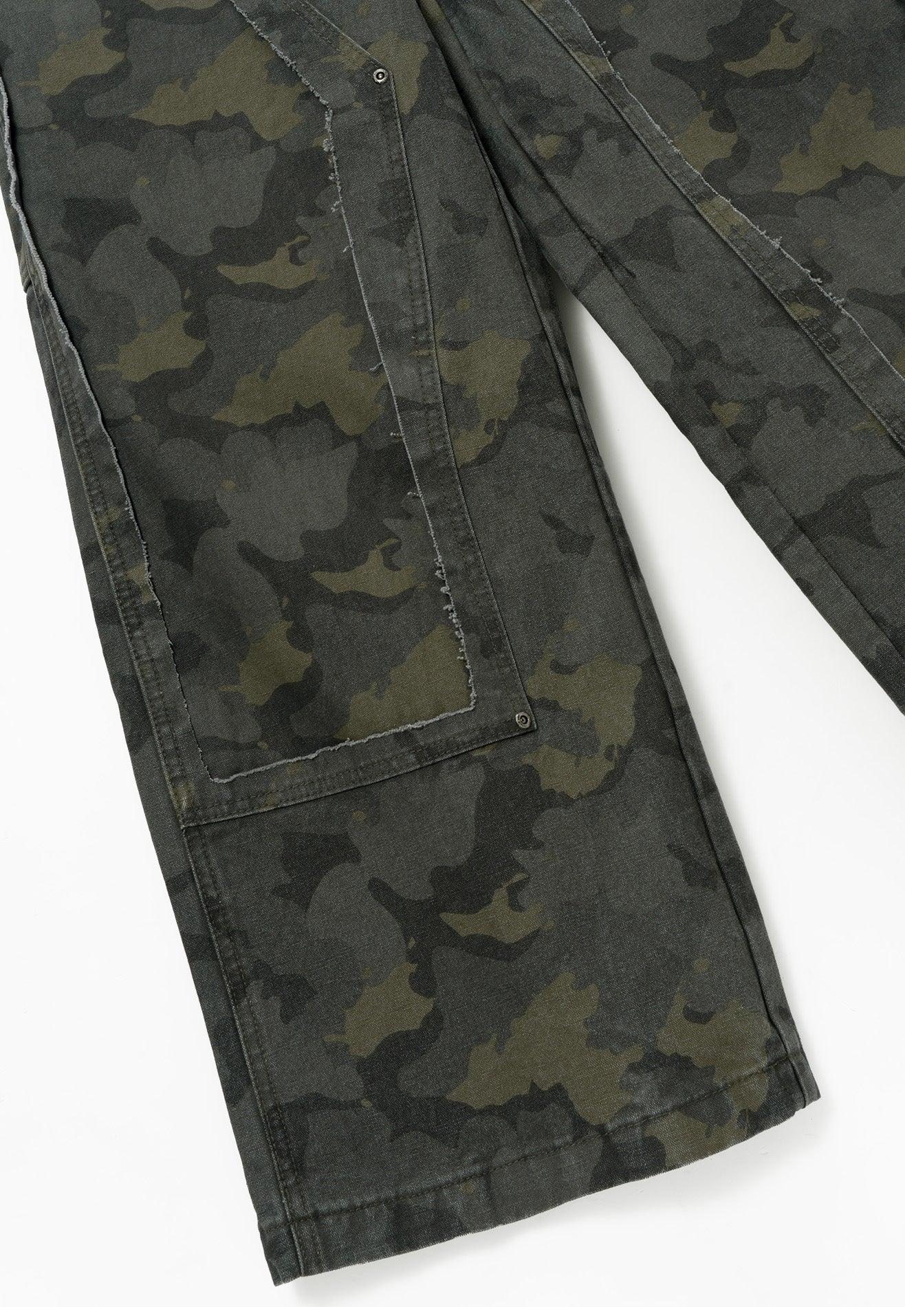DRUM S. Camouflage Baggy Jeans- Army Green