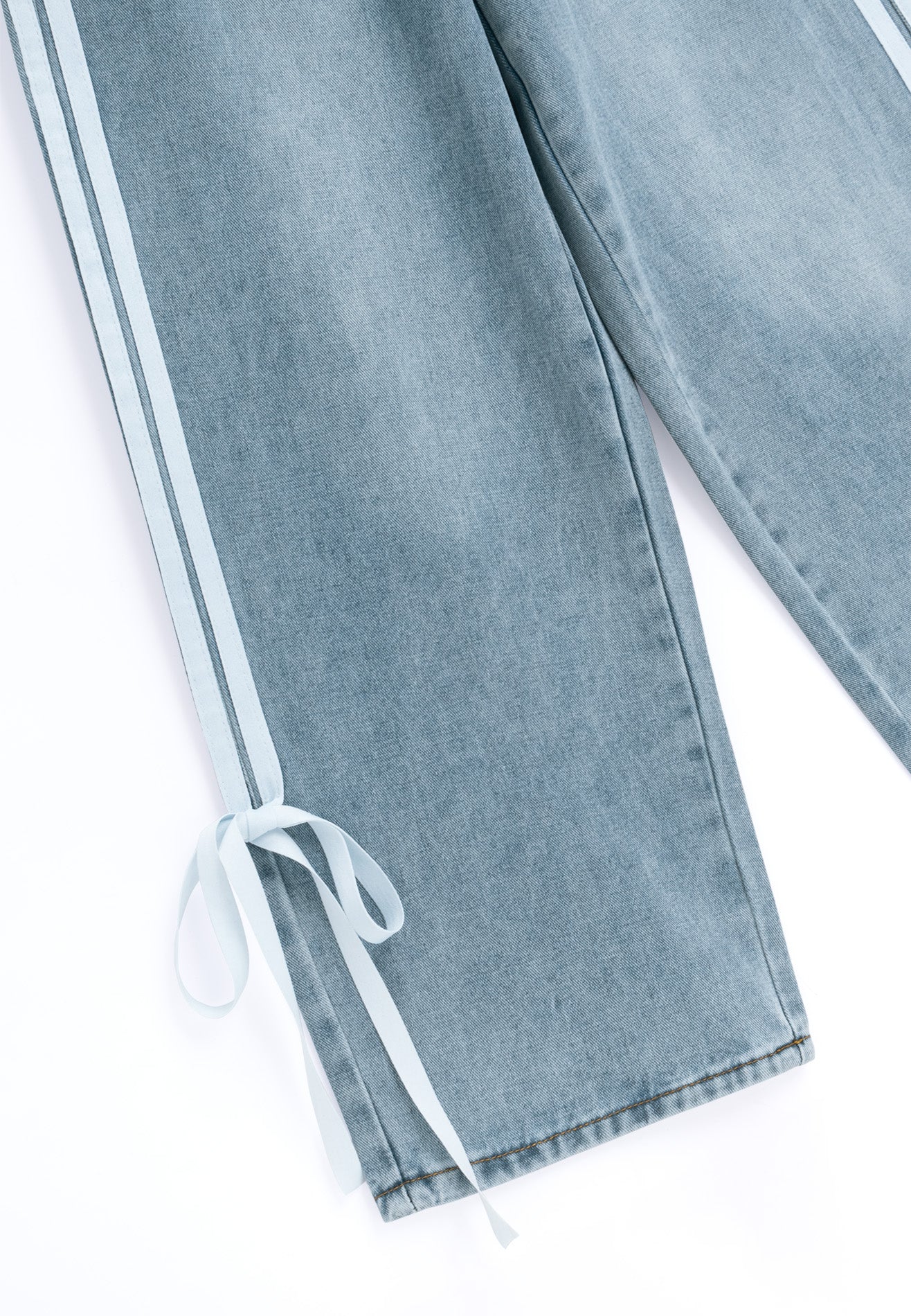 DRUM S. Women Twill Tape Ribbon Baggy Jeans- Light Blue