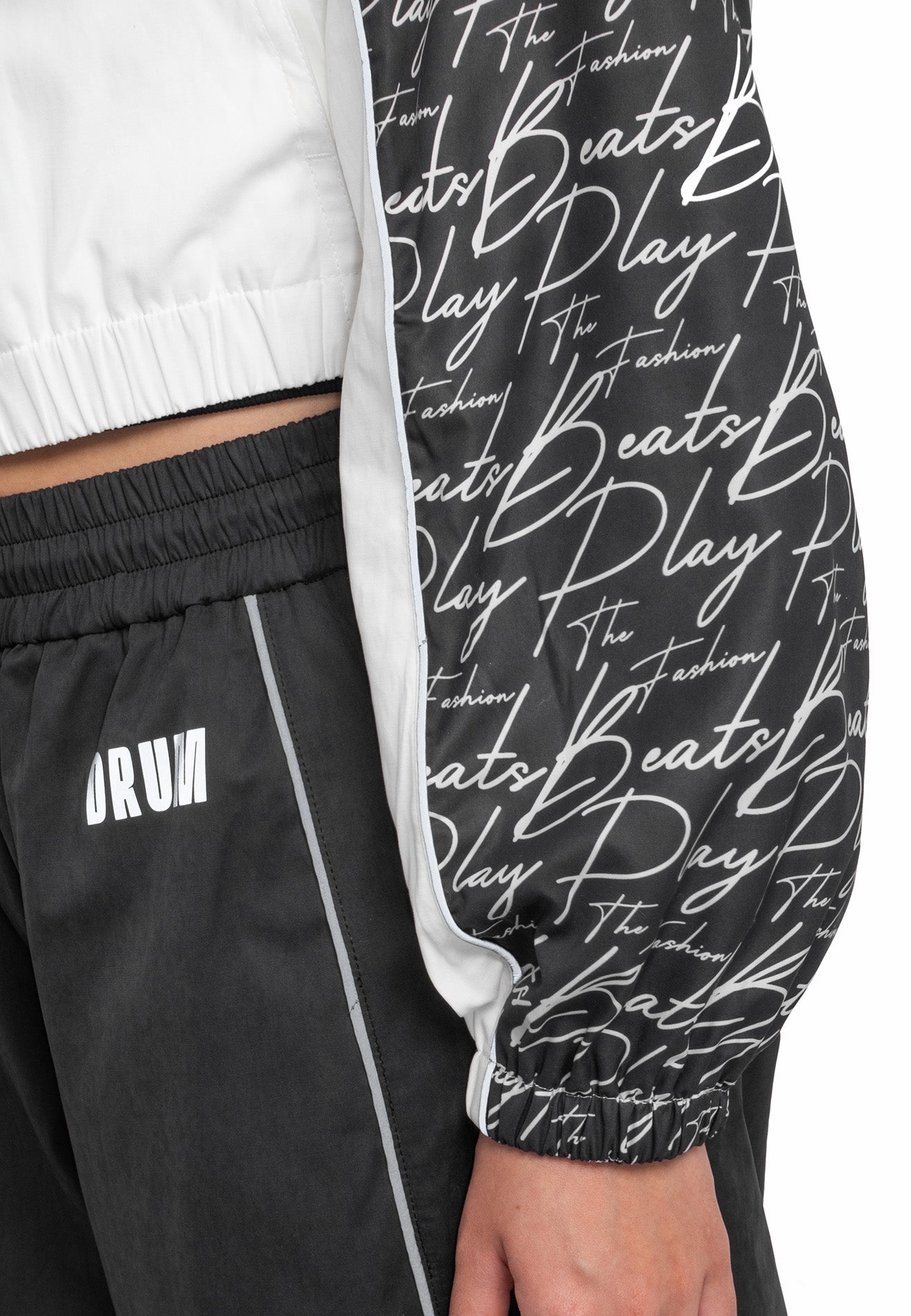 Select Women Lightweight Reflective Print Crop Jacket- White