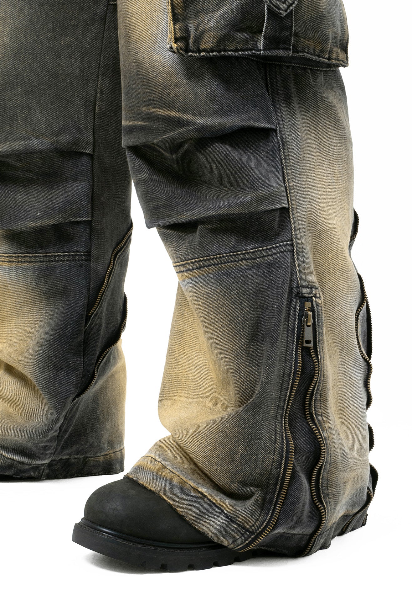 DRUM Zip Details Super Baggy Cargo Jeans- Black