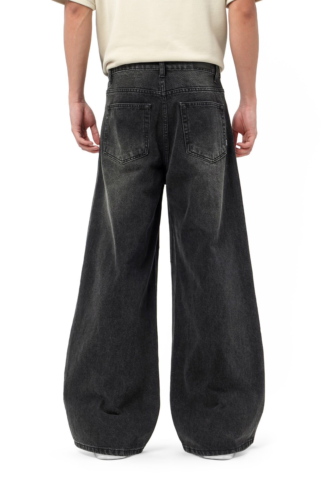 DRUM SELECT Studded Embroidery Baggy Jeans- Black