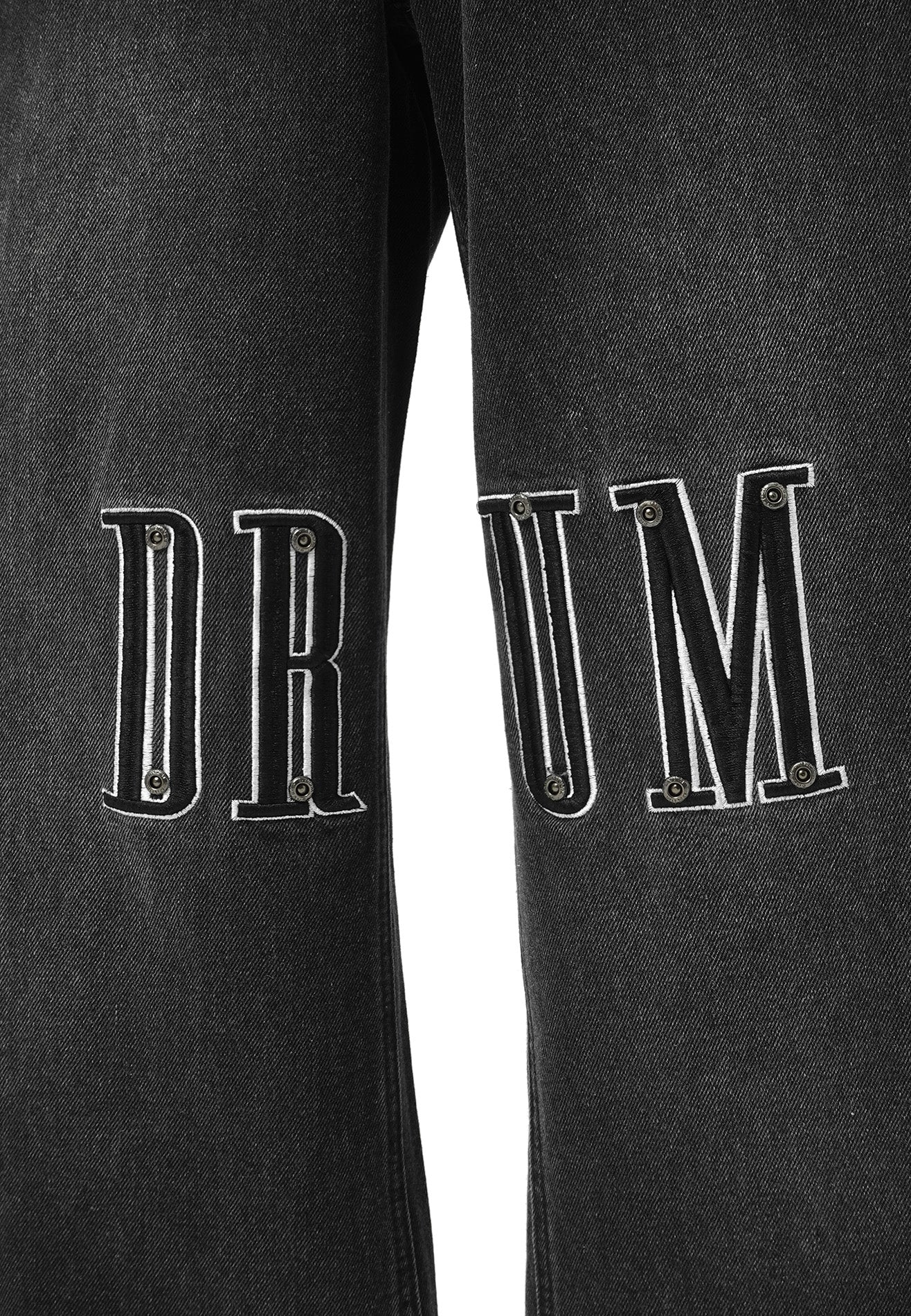 DRUM SELECT Studded Embroidery Baggy Jeans- Black