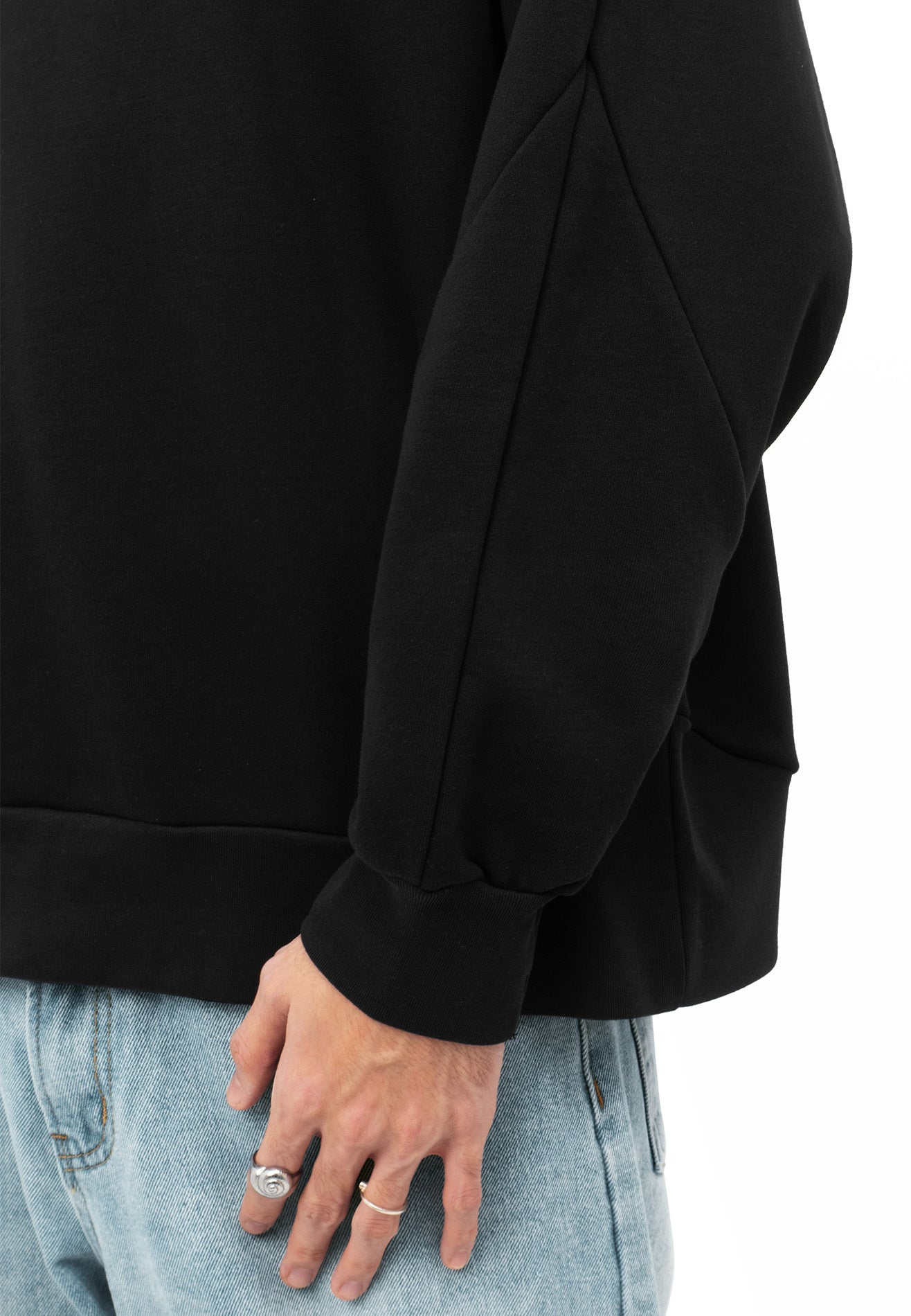 DRUM | ULTRAMAN Long Sleeve Jumper Sweatshirt- Black