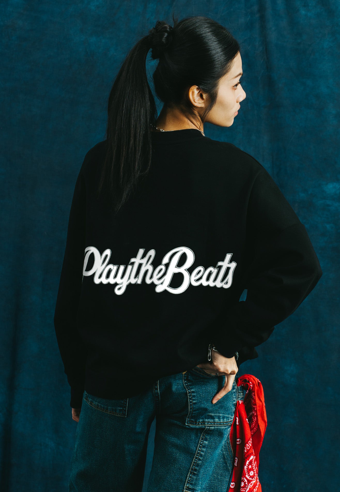 SELECT Women Oversized Reflective Jumper - Black