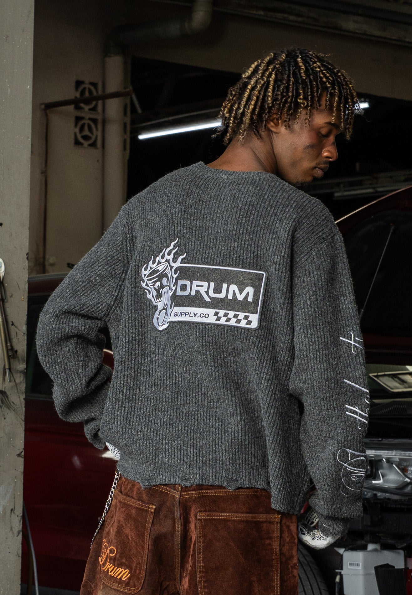 DRUM S. 80's Workshop Edition Knitted Jumper- Dark Grey