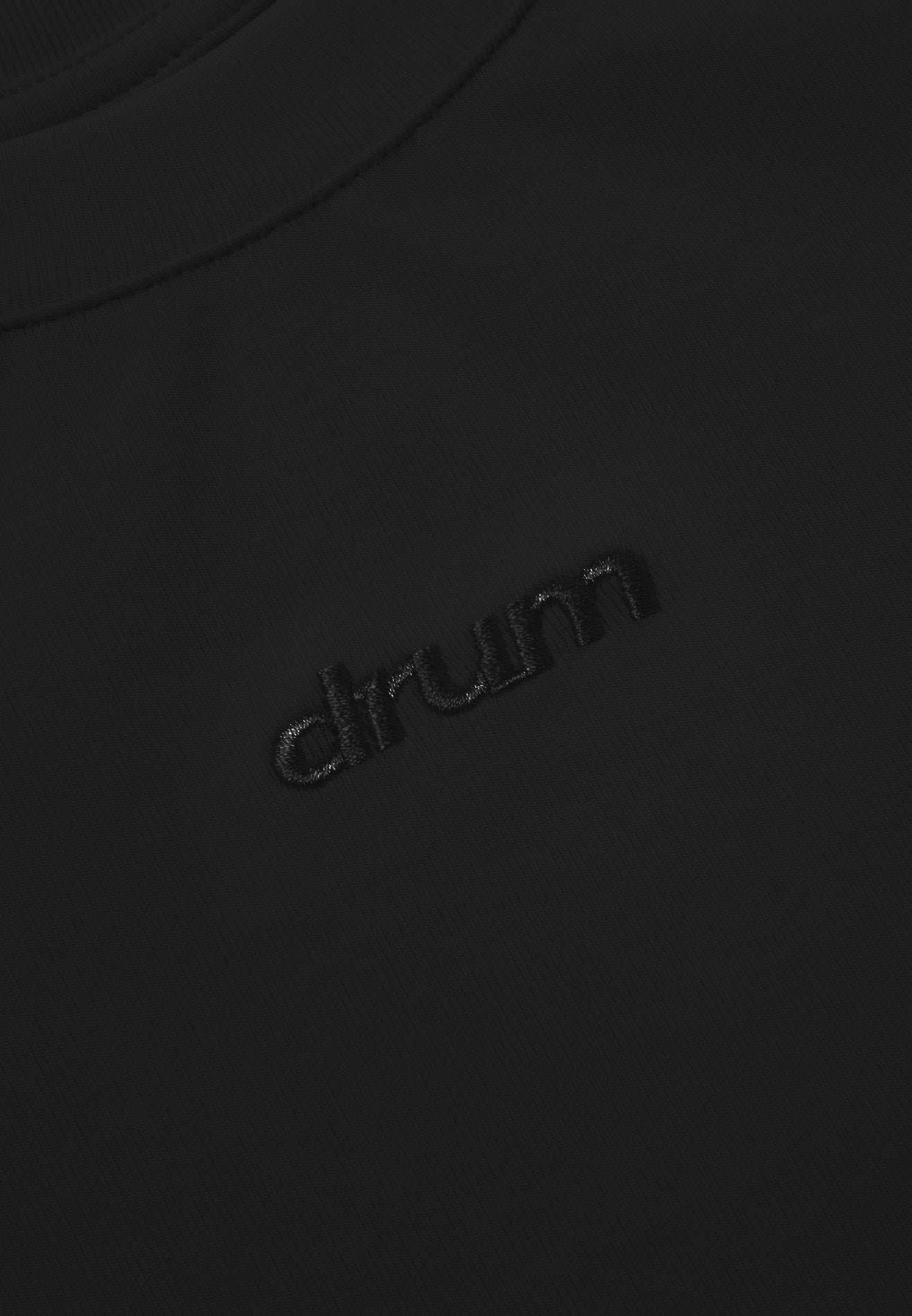 DRUM E. Women Logo Embroidery Top- Black