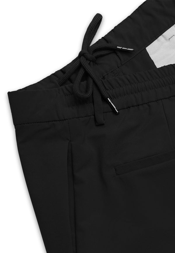 DRUM Relaxed fit Tapered Pants - Black
