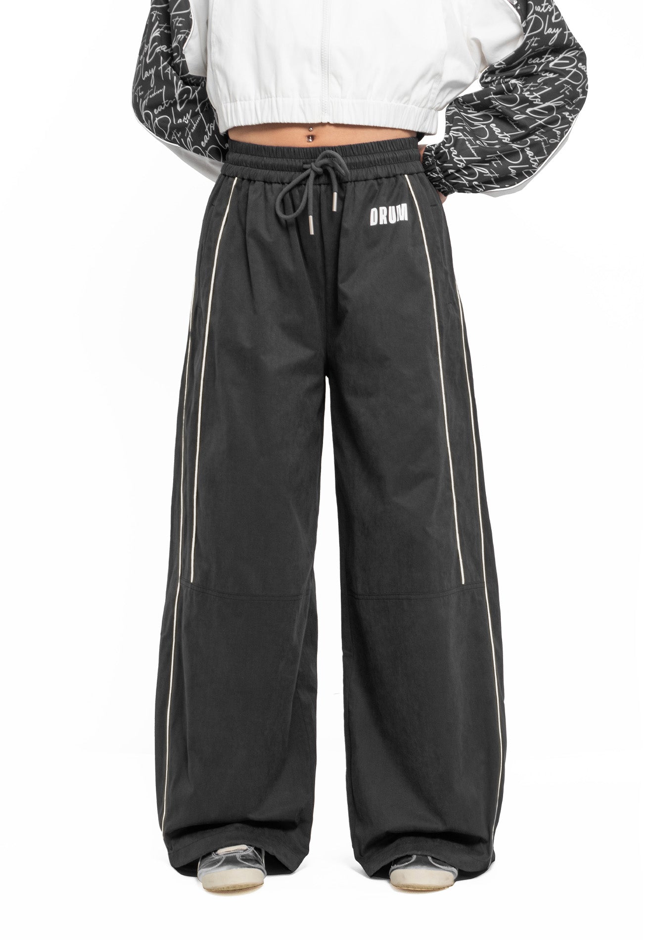 SELECT Ladies Reflective details Baggy Long Pants- Dark Grey