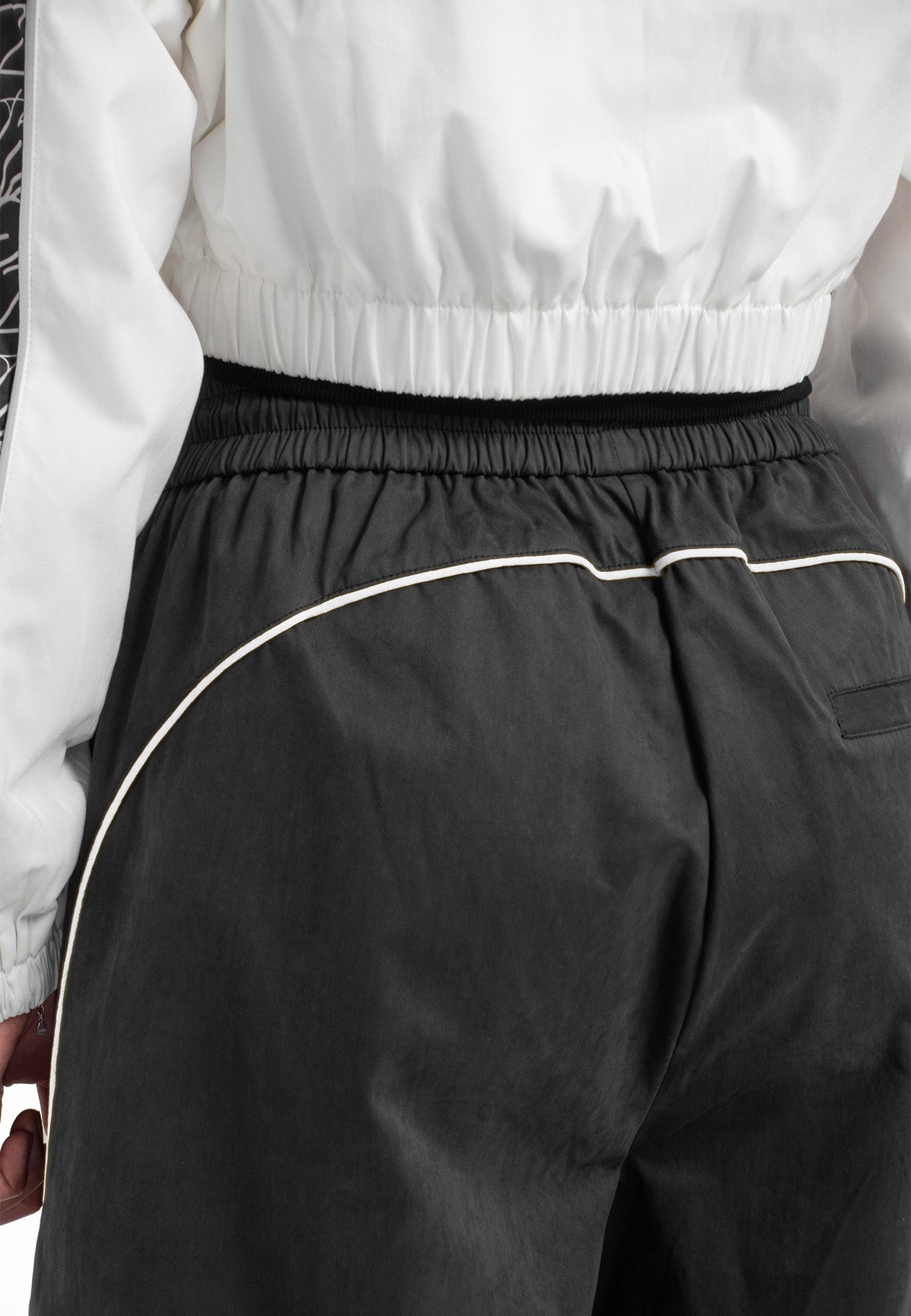 SELECT Ladies Reflective details Baggy Long Pants- Dark Grey