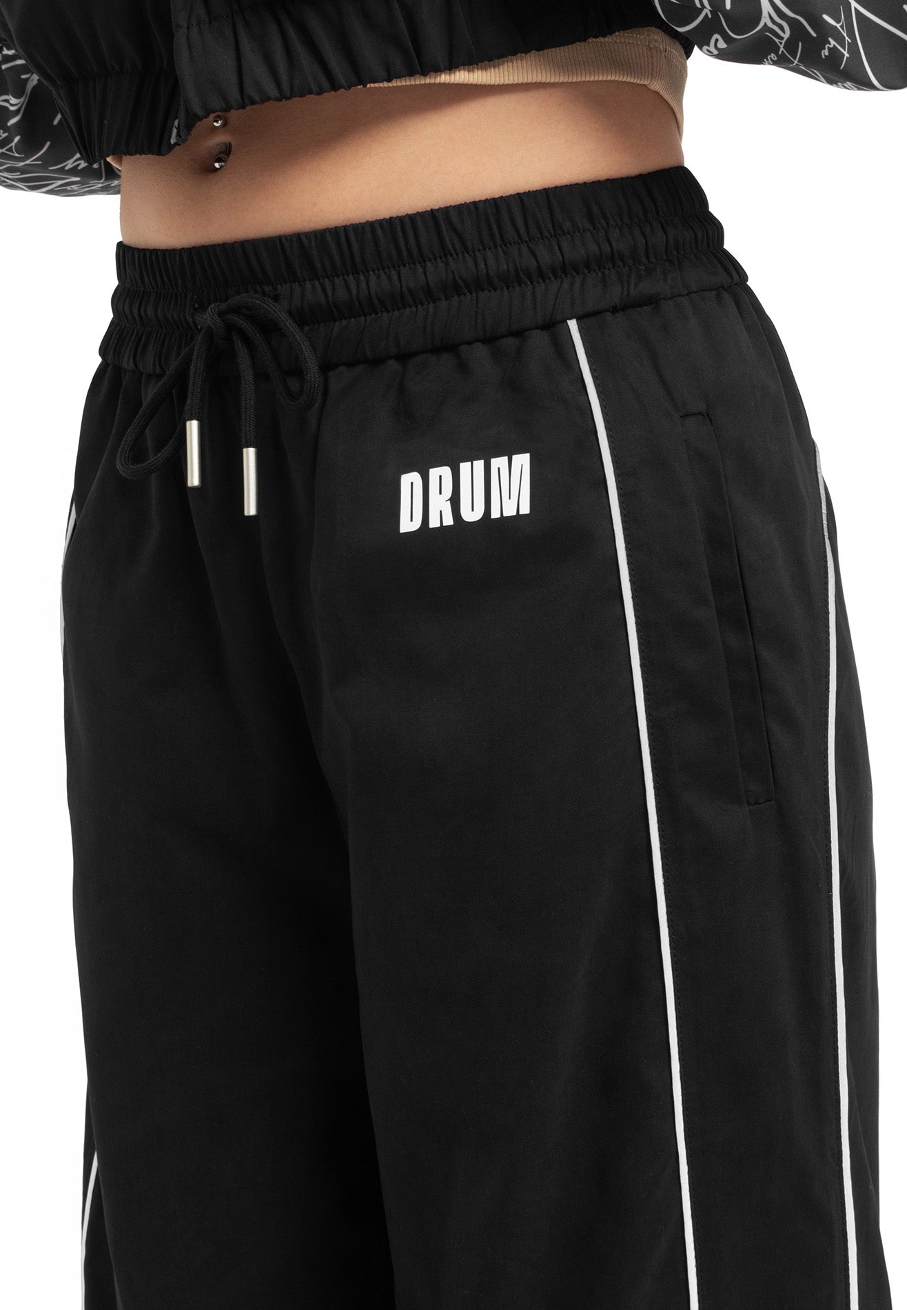 SELECT Ladies Reflective details Baggy Long Pants- Black