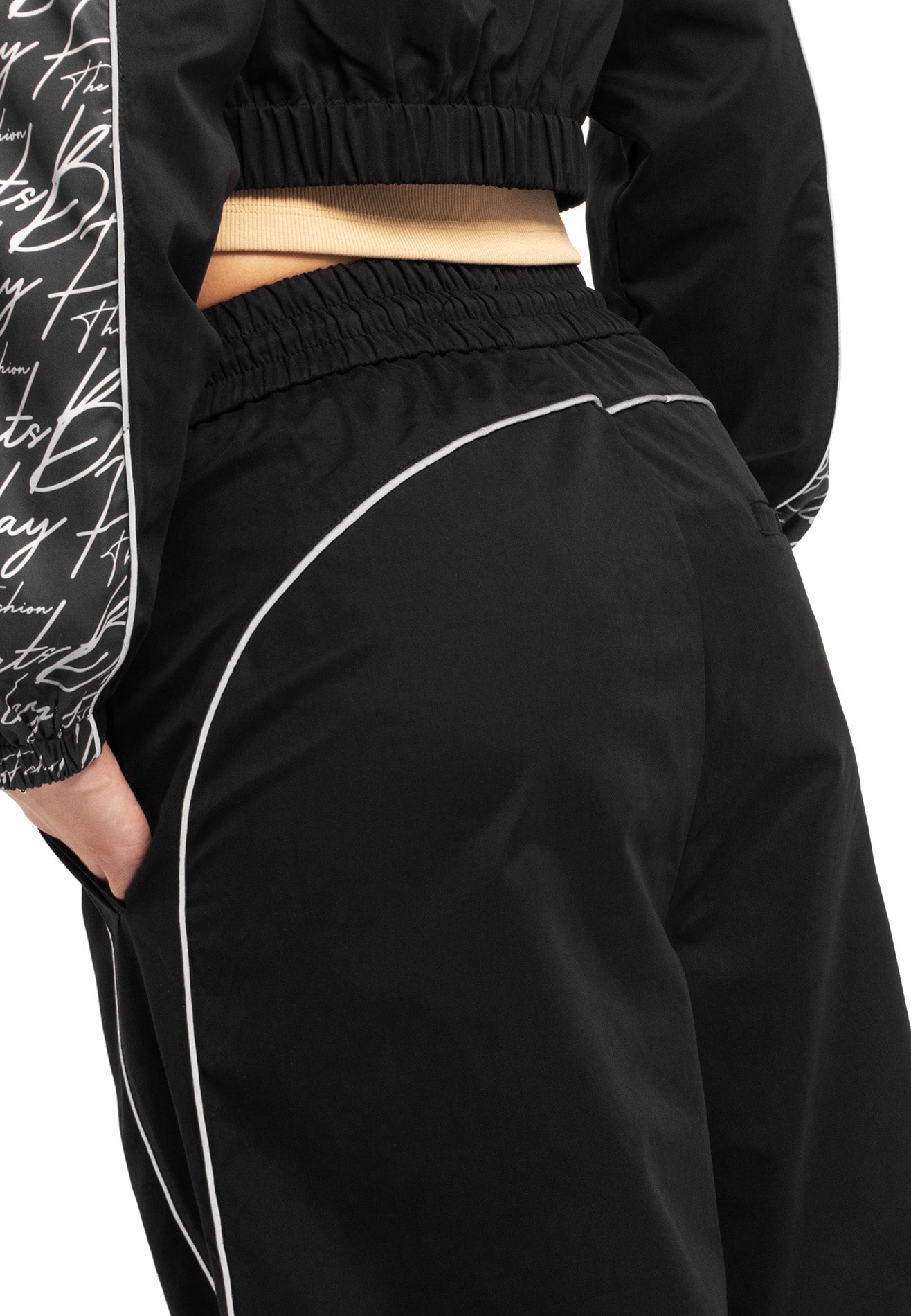 SELECT Ladies Reflective details Baggy Long Pants- Black