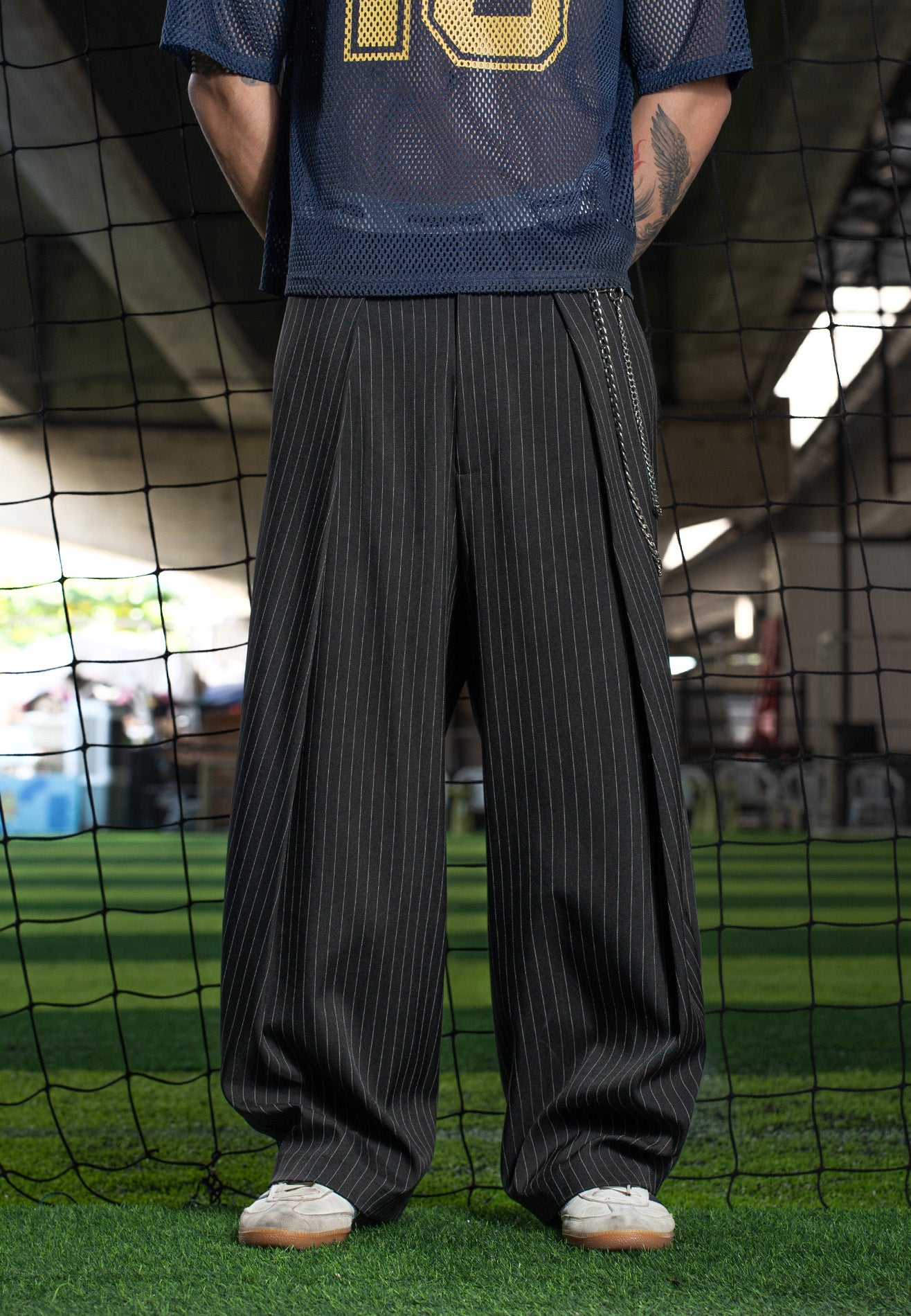 DRUM S. Striped Pleated Pants - Black