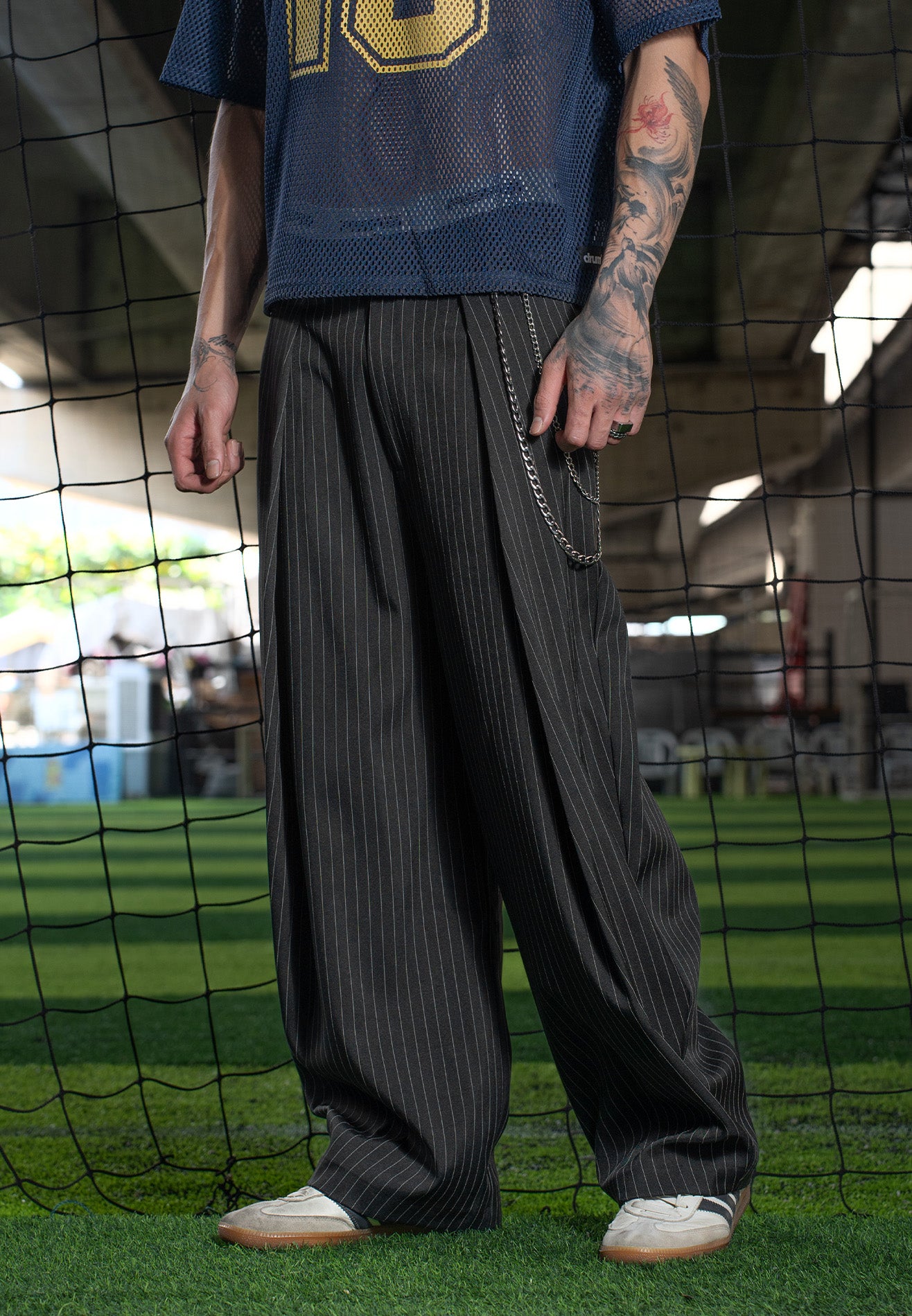 DRUM S. Striped Pleated Pants - Black