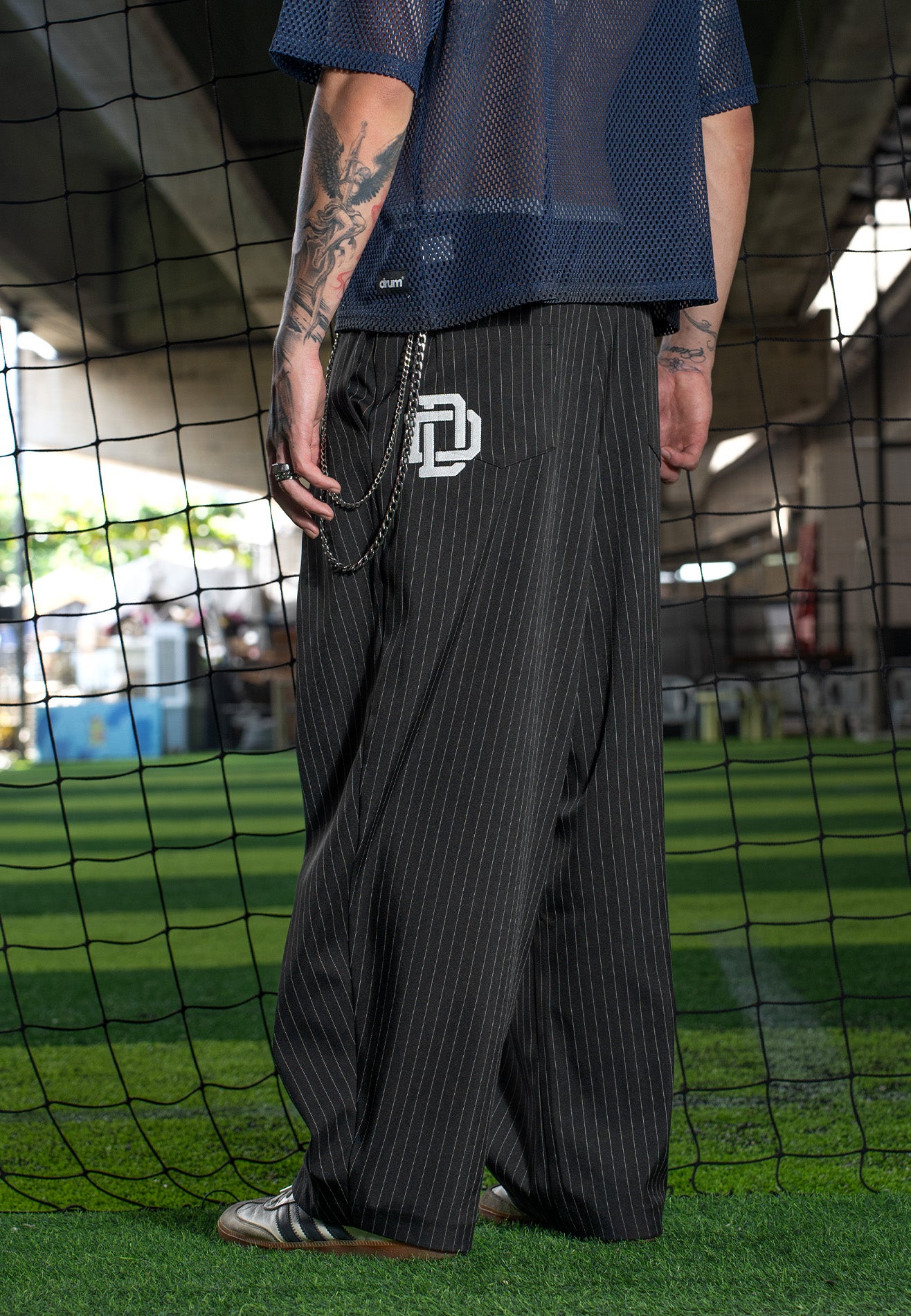 DRUM S. Striped Pleated Pants - Black