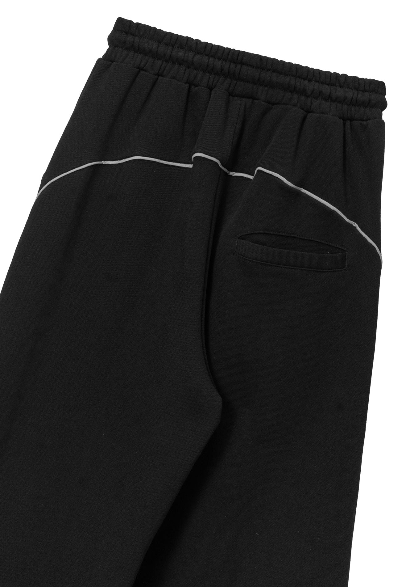 DRUM S. Pipping details Sweatpants- Black