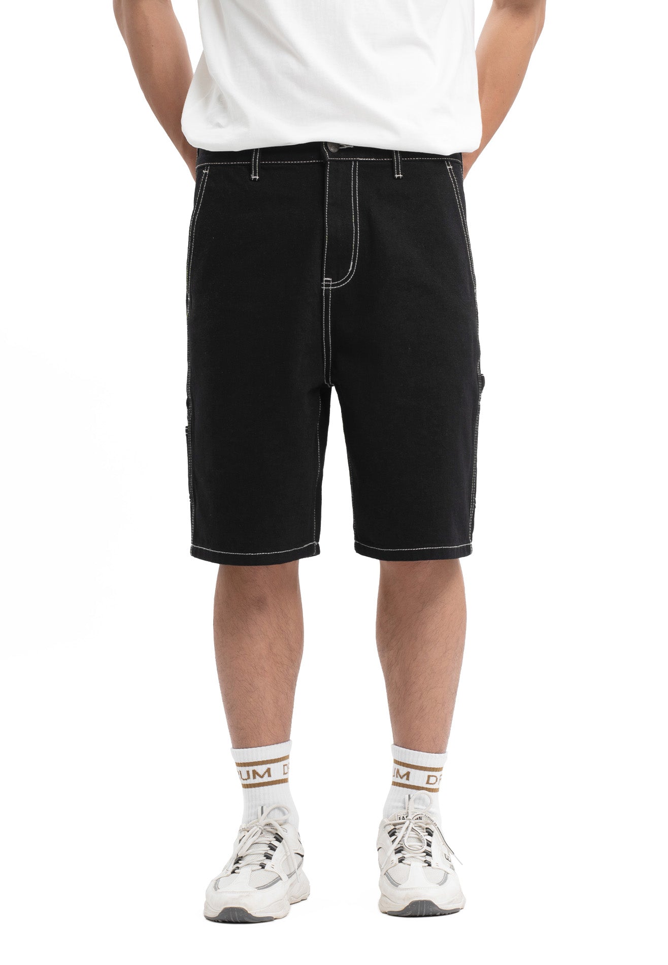 DRUM Contrast Stitches Short Jeans- Black