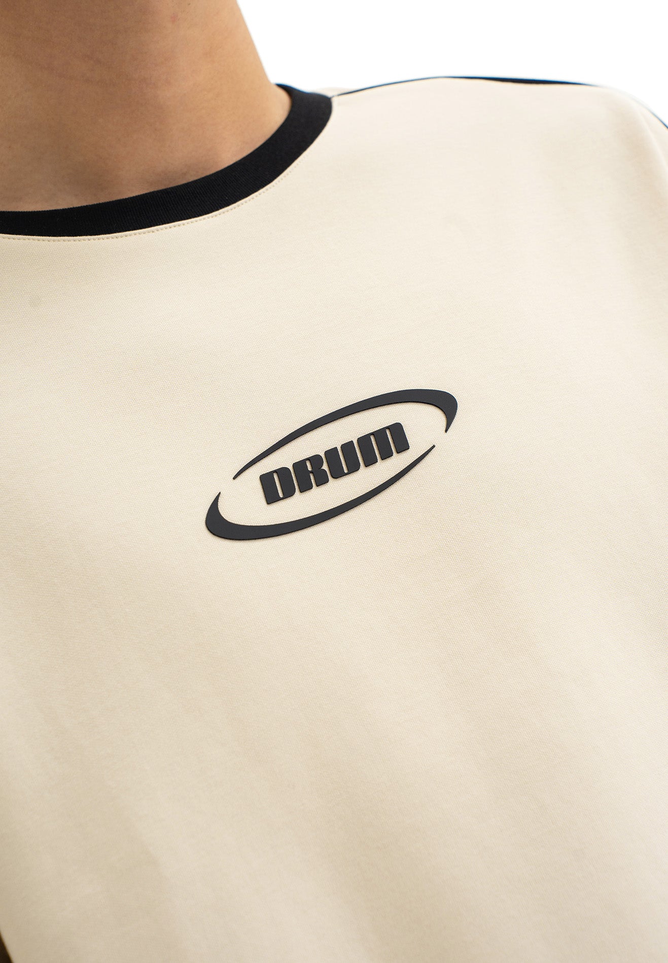 DRUM Select Graphic Long Tee- Light Khaki