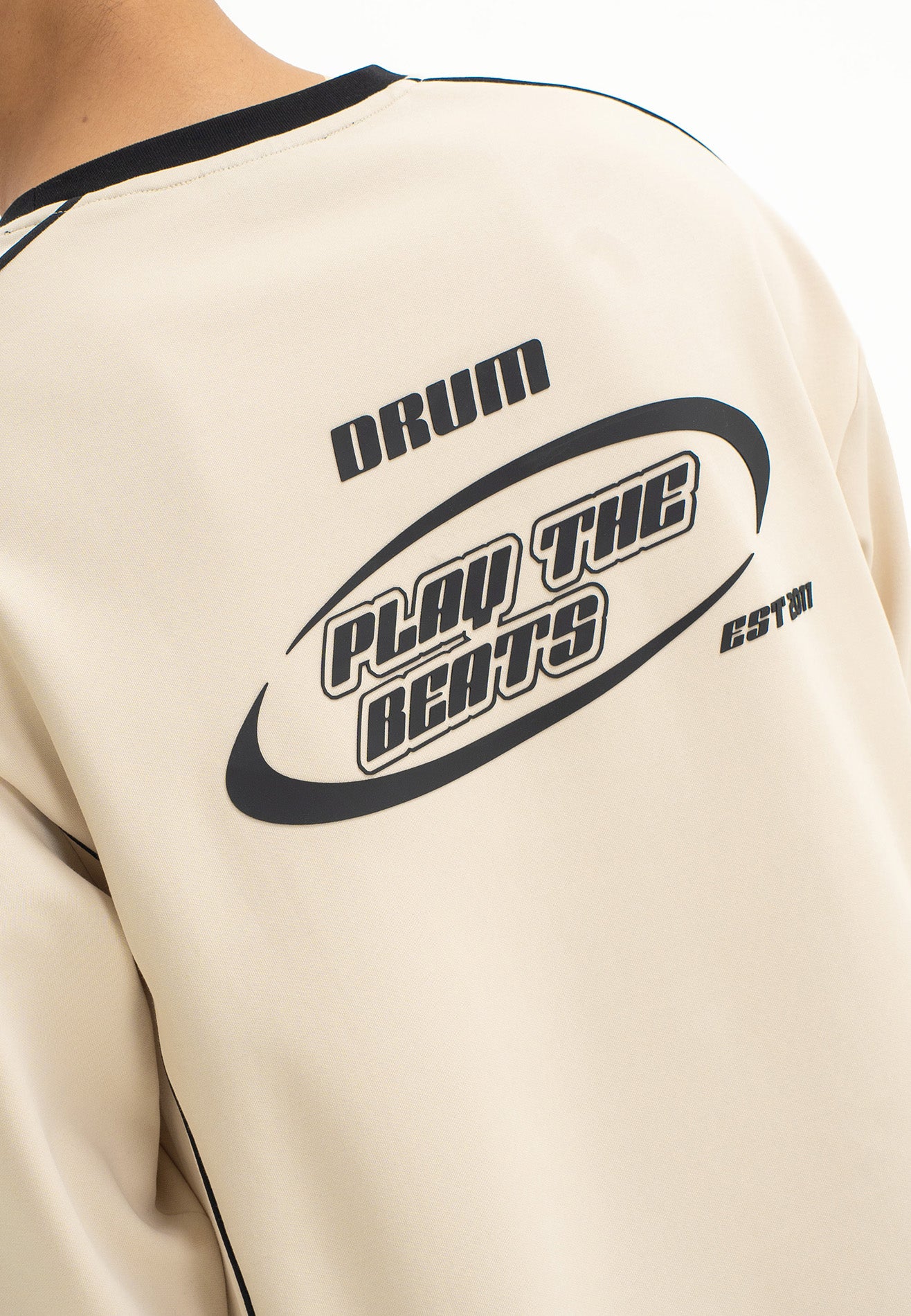 DRUM Select Graphic Long Tee- Light Khaki