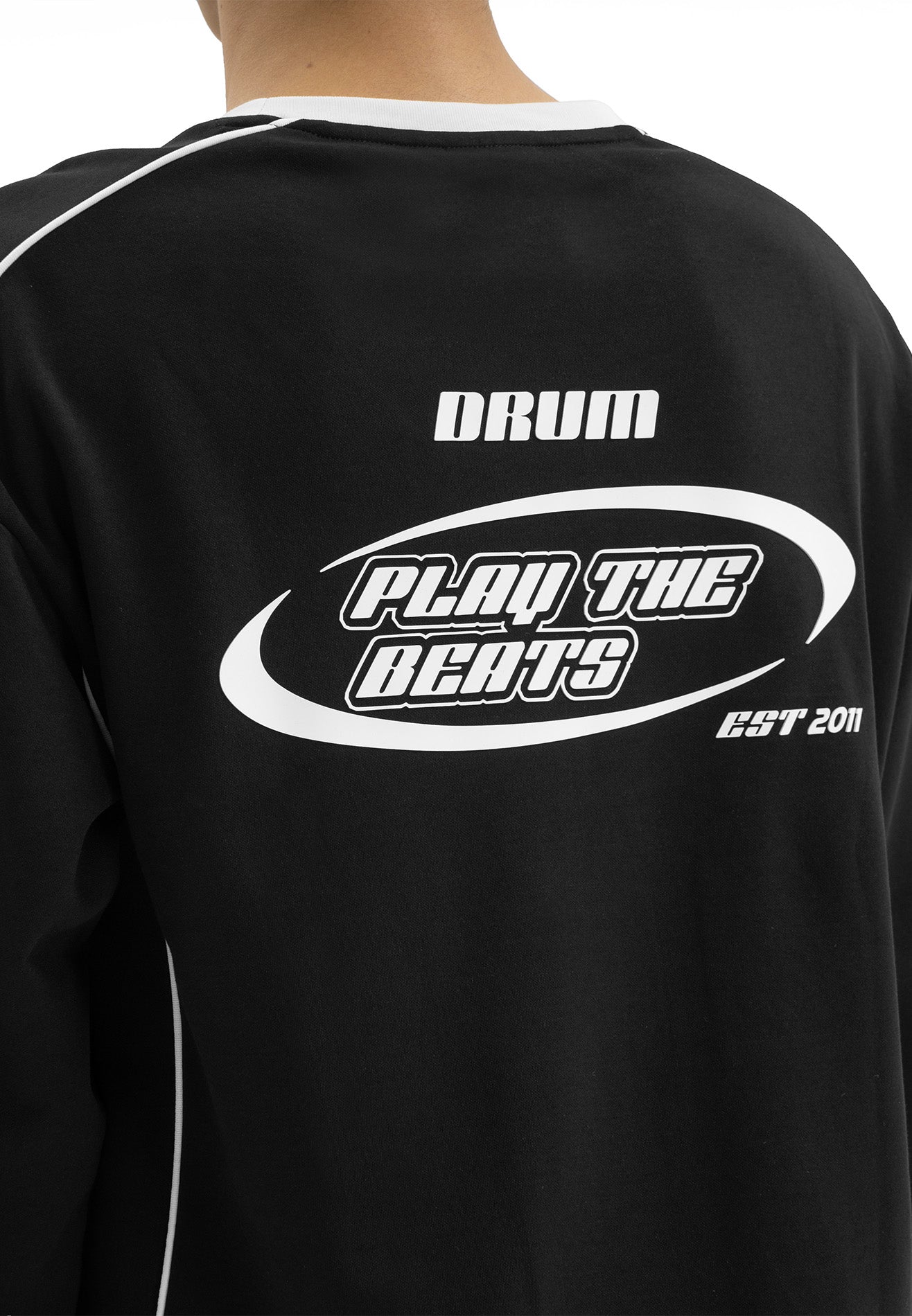 DRUM Select Graphic Long Tee- Black