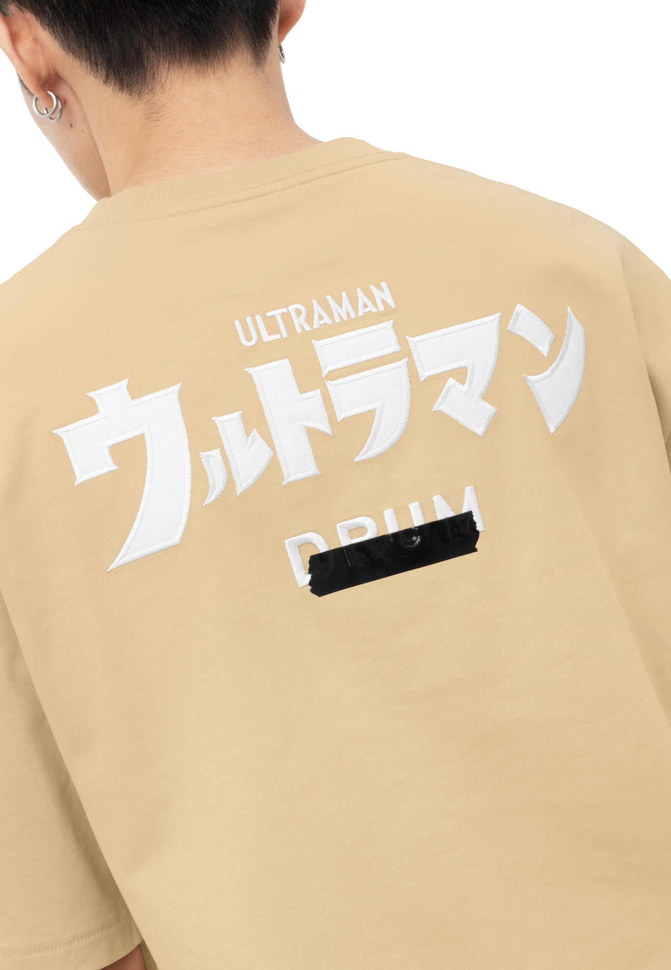 DRUM | ULTRAMAN Silicon Tape Details Oversized Tee- Light Khaki