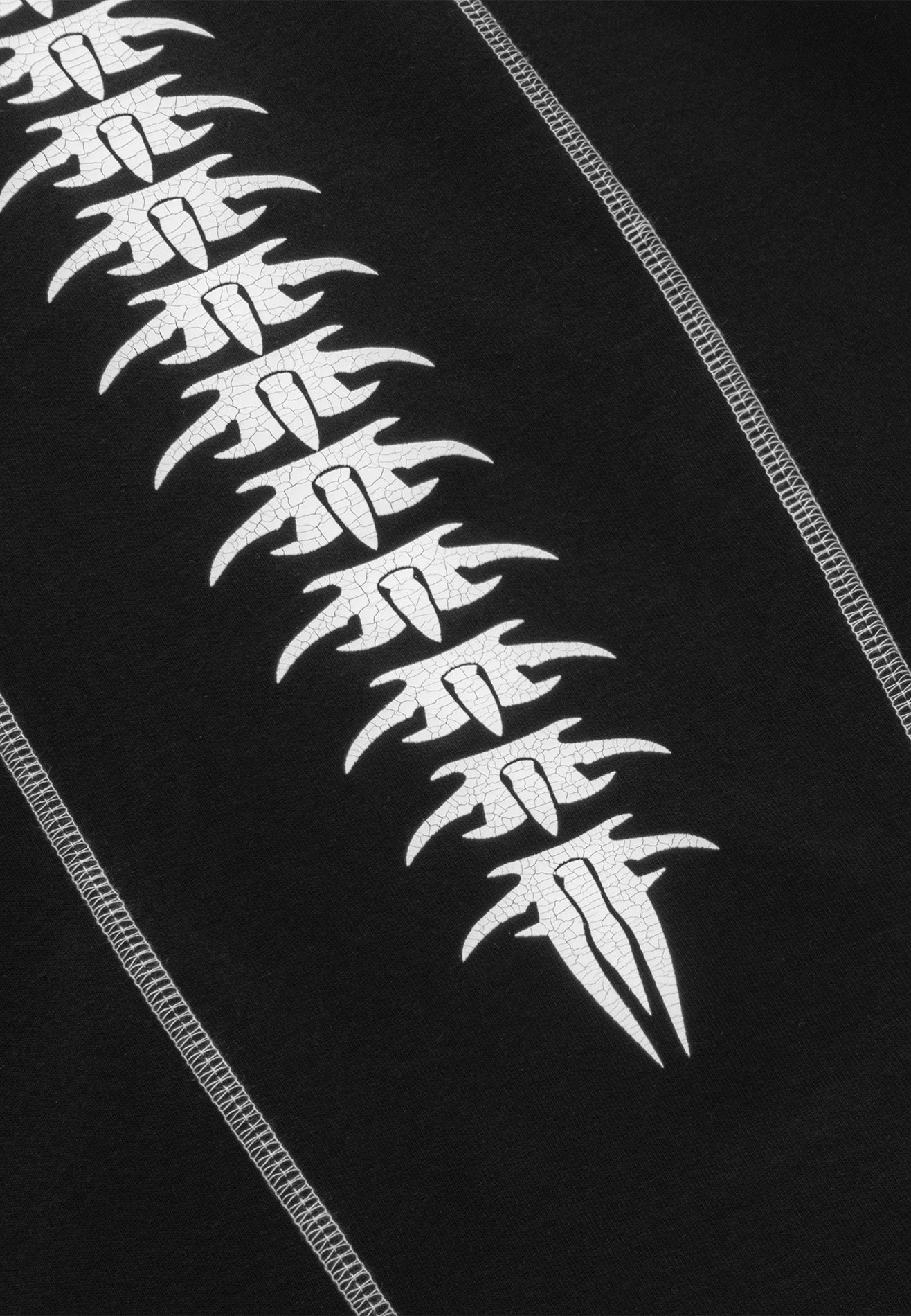 DRUM X AOS Trible Graphic Cracking Rubber Print Oversized Tee- Black