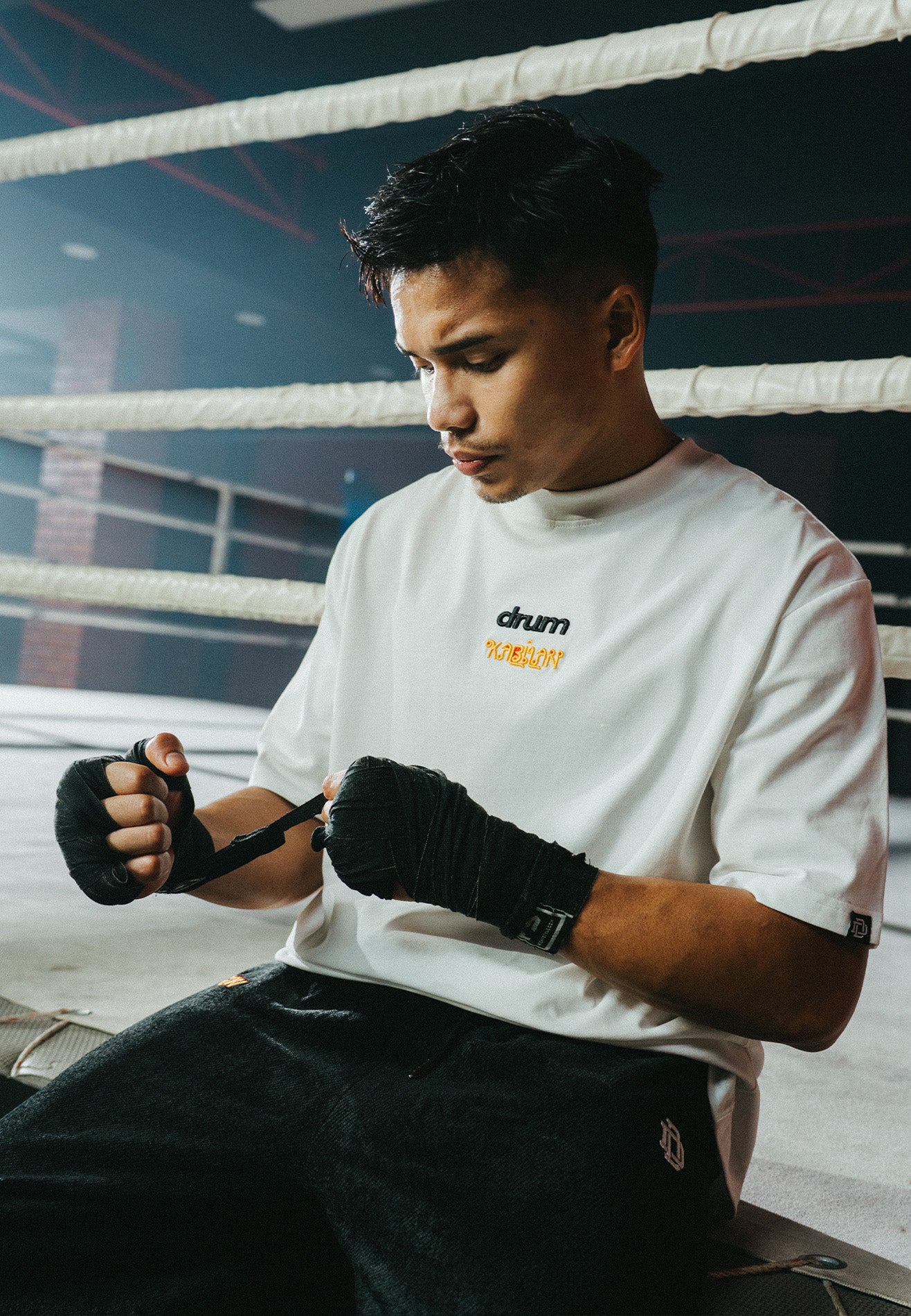 Drum X Kabilan Boxing Glove Grunge Photoprint Oversized Tee- White