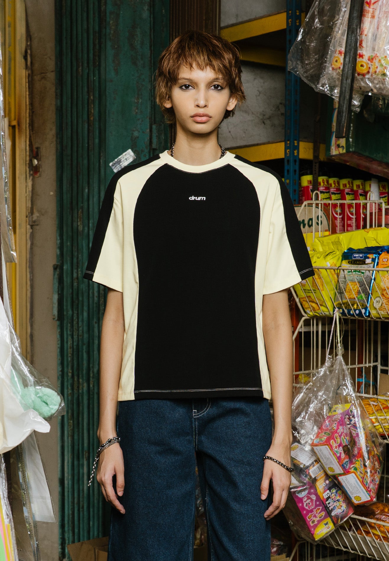 DRUM S. Women Logo Embroidery Top- Black