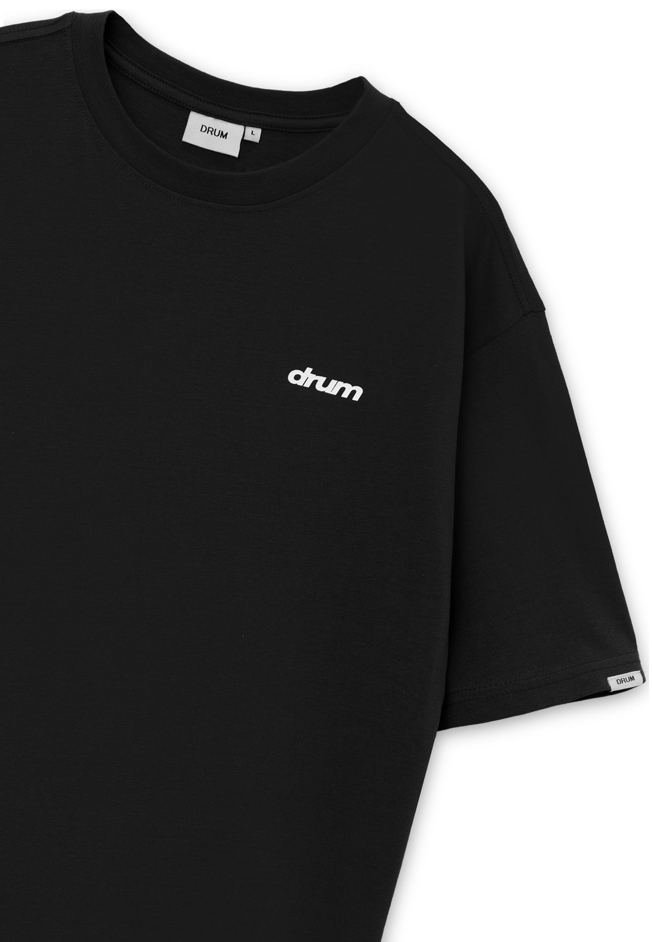 DRUM E. Casual Logo Relaxed Fit Tee- Black