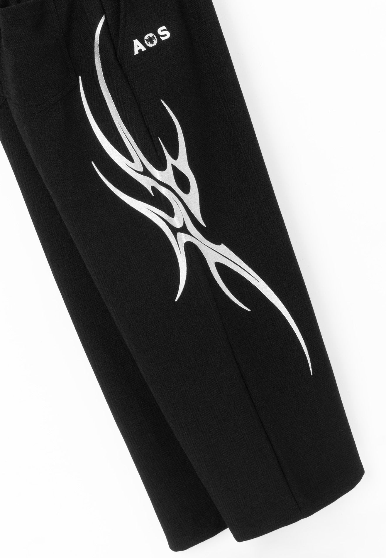 DRUM X AOS Trible Graphic Embroidery Sweatpants- Black