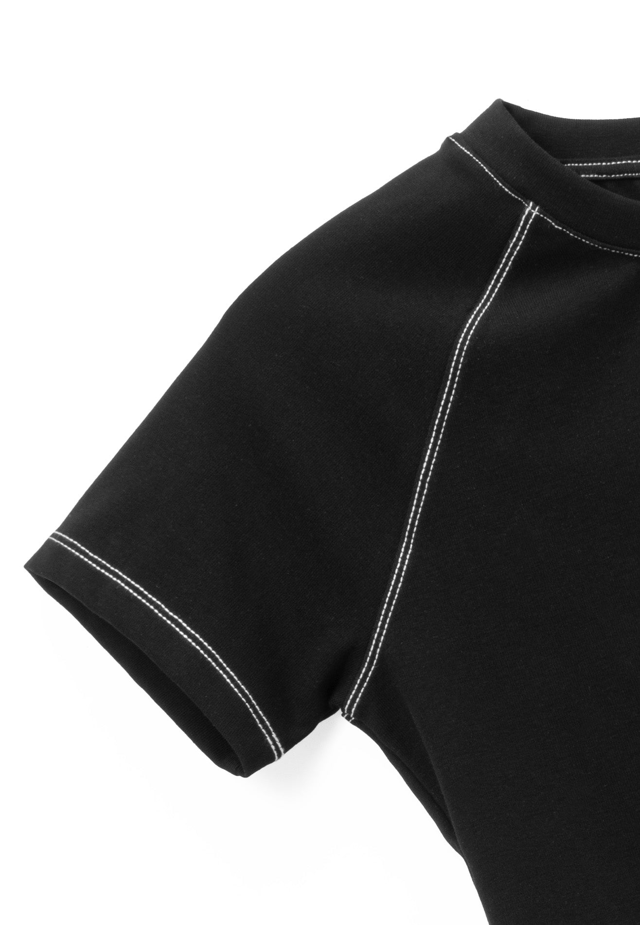 DRUM E. Women Contrast Stitches Top - Black