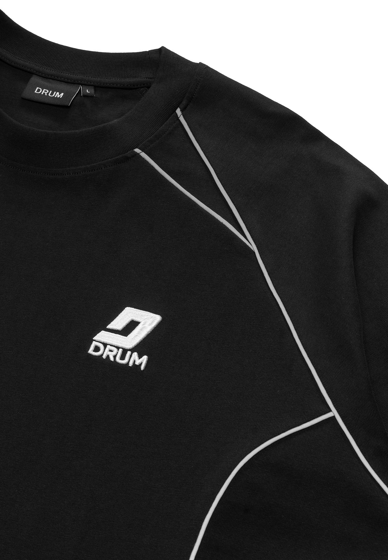 DRUM S. 3D Embroidery Pipping Raglan Oversized Tee- Black