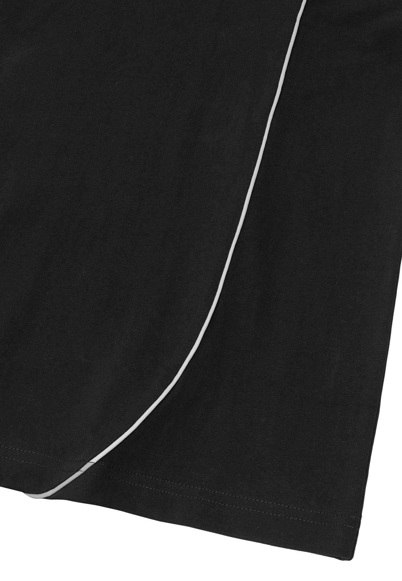 DRUM S. 3D Embroidery Pipping Raglan Oversized Tee- Black