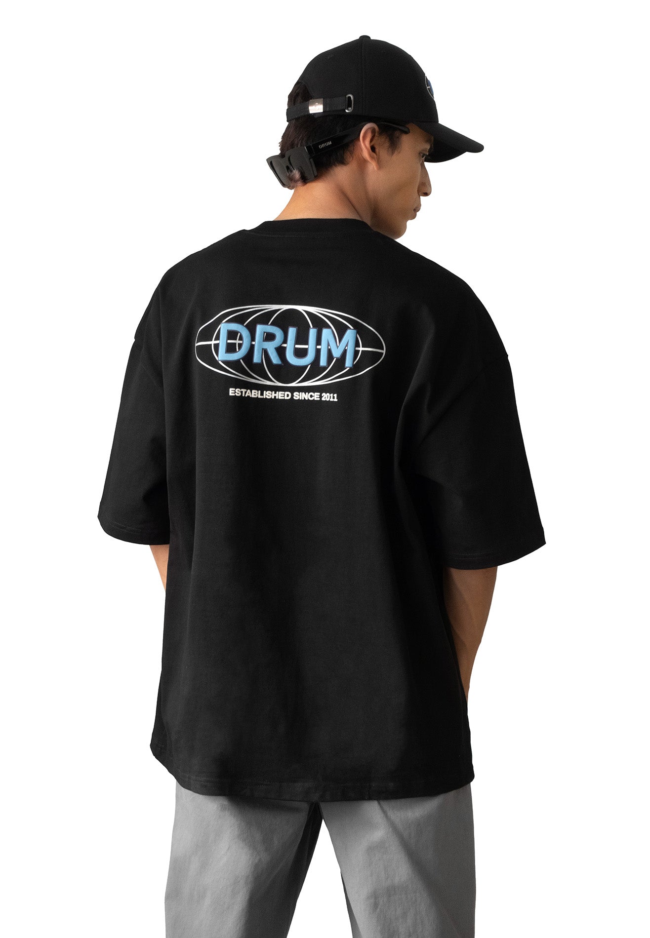 DRUM S. 3D Globe Logo Puff Oversized Tee- Black