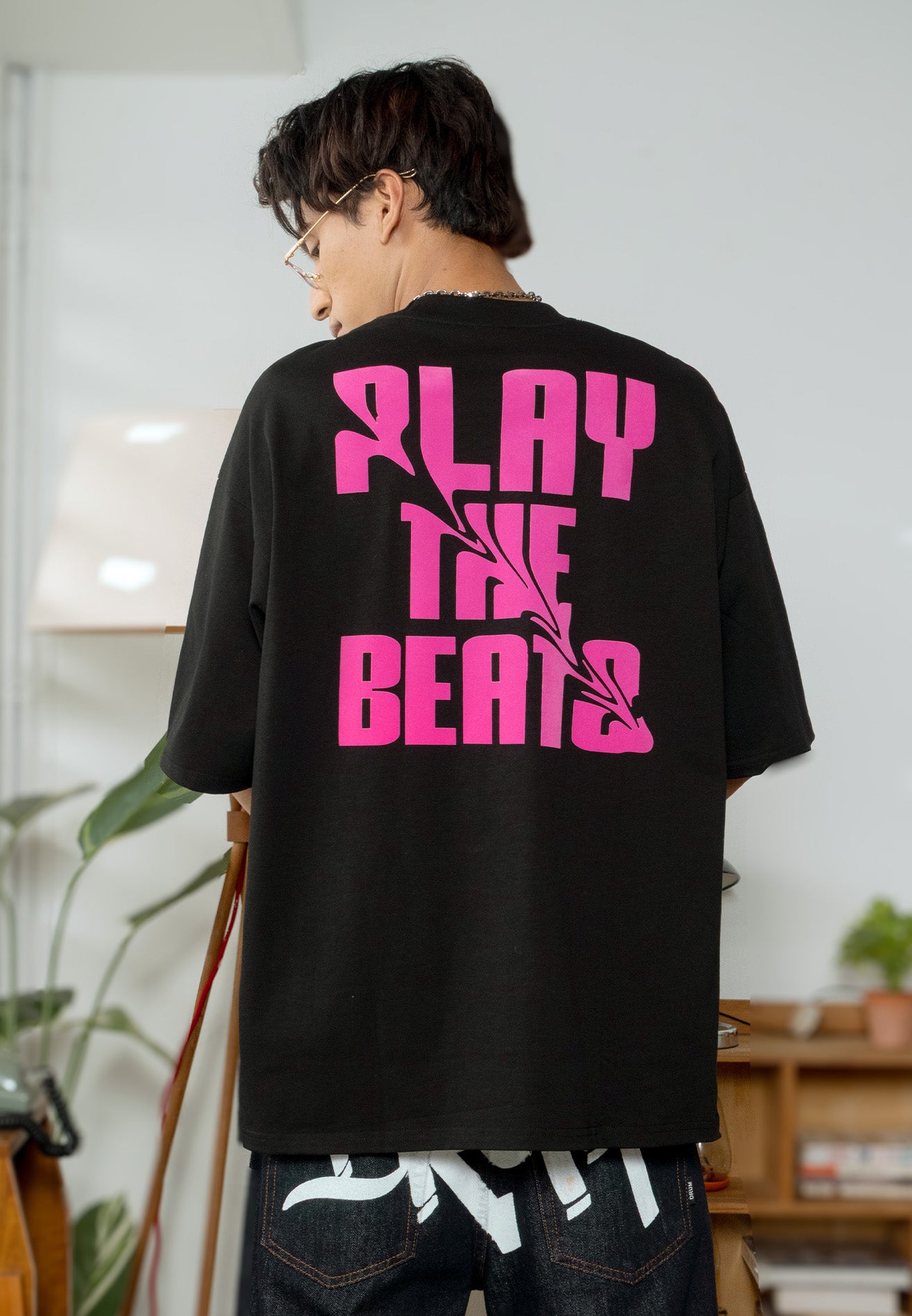 DRUM S. Flocking Print Slogan Oversized Tee- Black