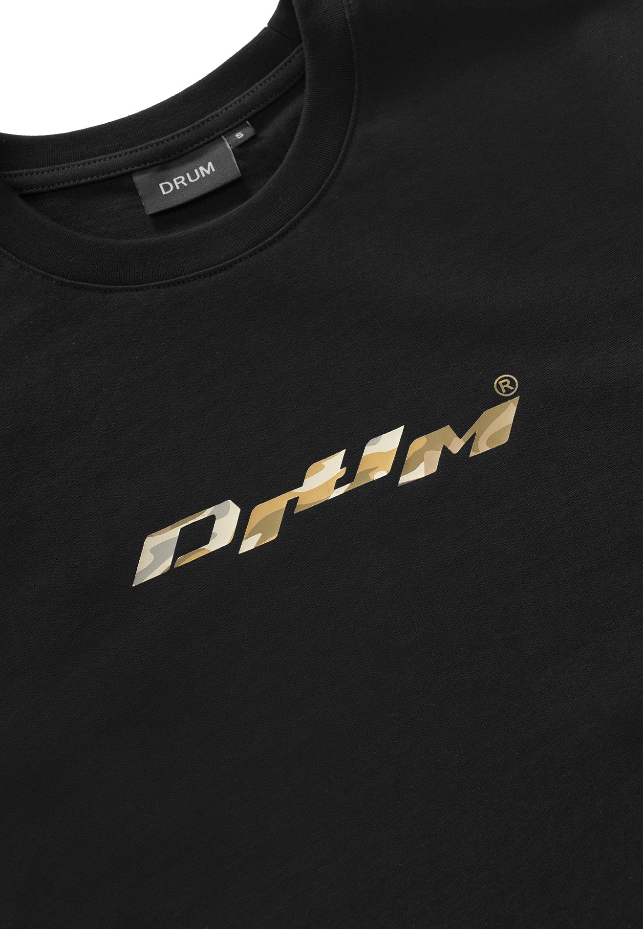 DRUM S. Women Camo Rubber Print Top- Black